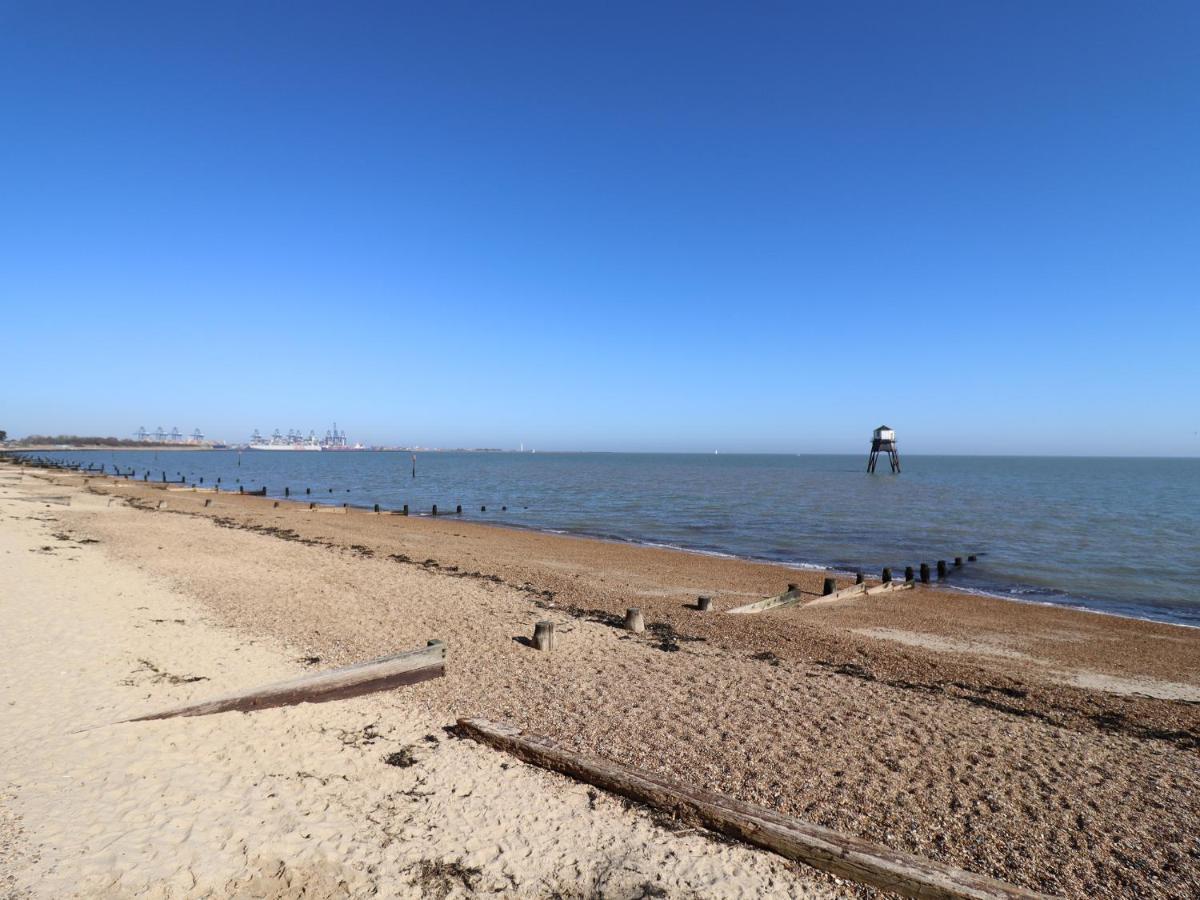 Flat 19 By The Beach Harwich Exterior foto
